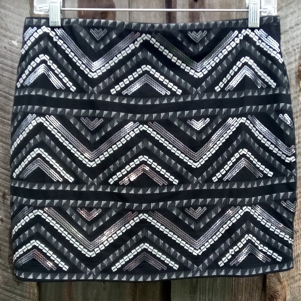Express Black White Silver Sequence Mini Skirt - image 3